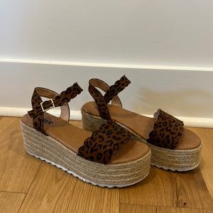 Emma animal print sandals